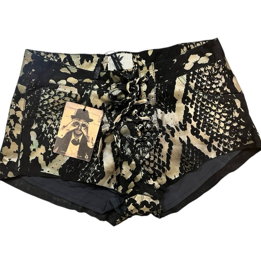 ONE TEASPOON AFRICAN NIGHT FLIGHT SIXTIES SUEDE SHORTS Size 4 *SAMPLE * NWT